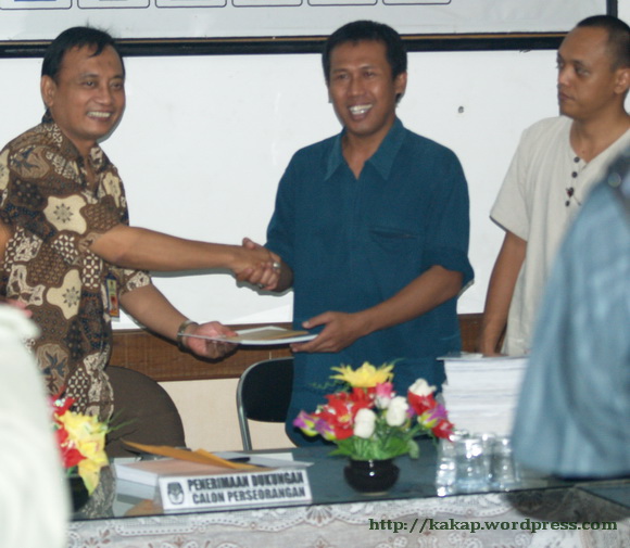 penyerahan dukungan secara resmi